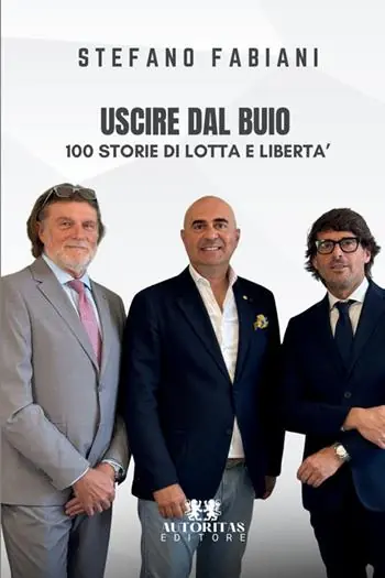Uscire dal buio. 100 storie di lotta e libertà Super Prezzo