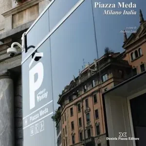 Piazza media. Milano Italia Ordina Subito
