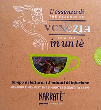 L‘essenza di Venezia in un tè. Tempo di lettura i 5 minuti di infusioine-The essence of Venice in a tea. Reading time just the 5 minutes needed to brew. Ediz. bilingue. Con tea bag Super Prezzo